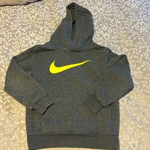 NIKE SWEATSHIRT (BOYS)